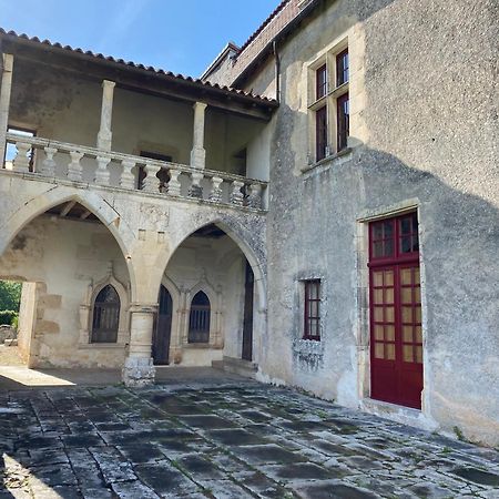 Chateau De Cibioux Surin  외부 사진